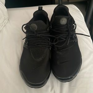 Nike black Prestos